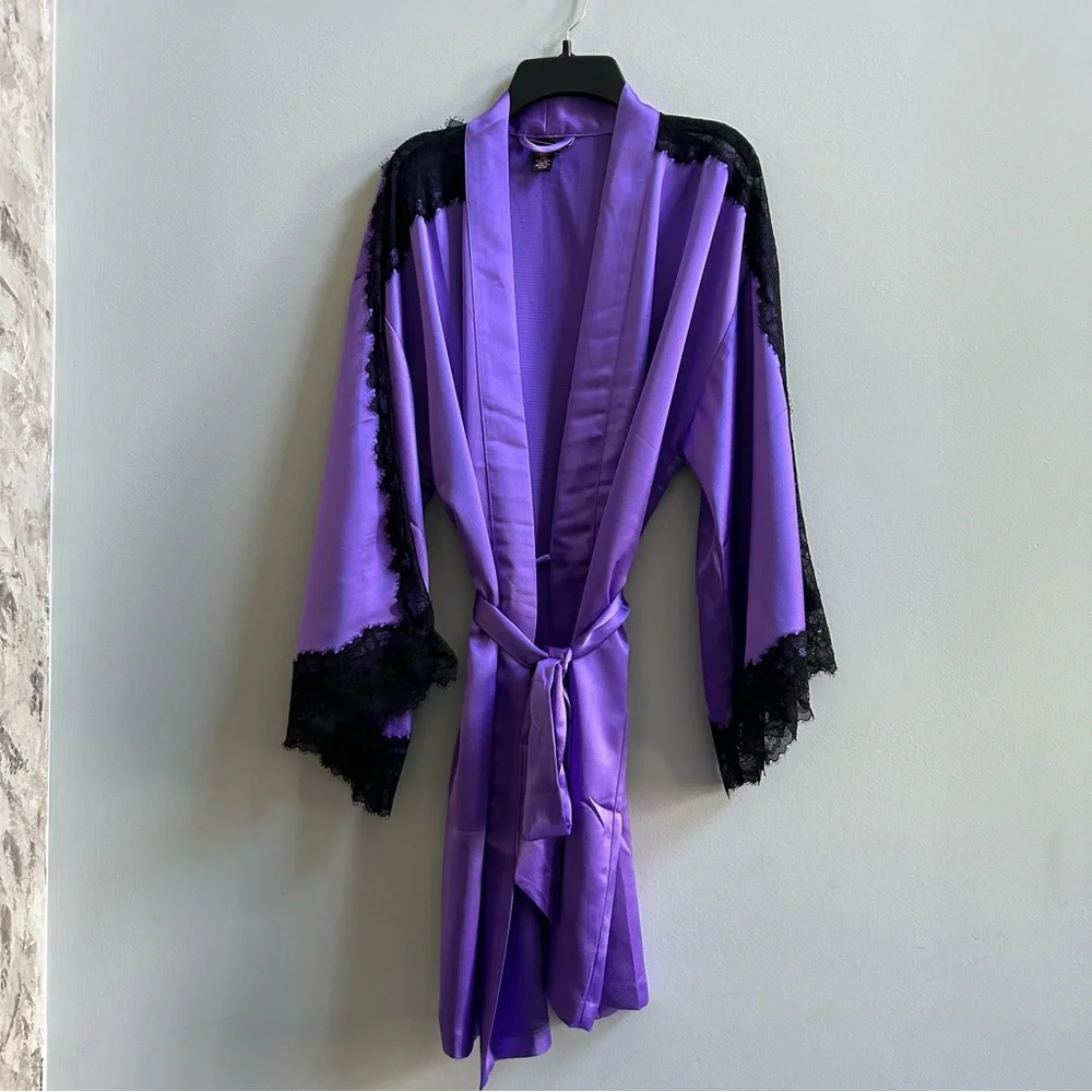 NWOT Victoria’s Secret Purple Black Luxe Collection Lace Trim Kimono Robe, XS/S - Picture 2 of 11
